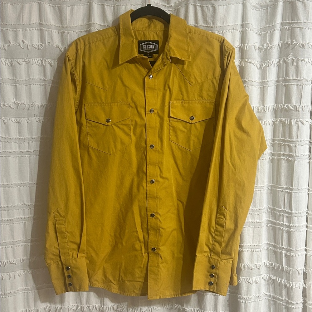 Gibson Men's Mustard shirt.  Medium